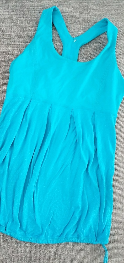 Lululemon sport tank top turquoise Size 6